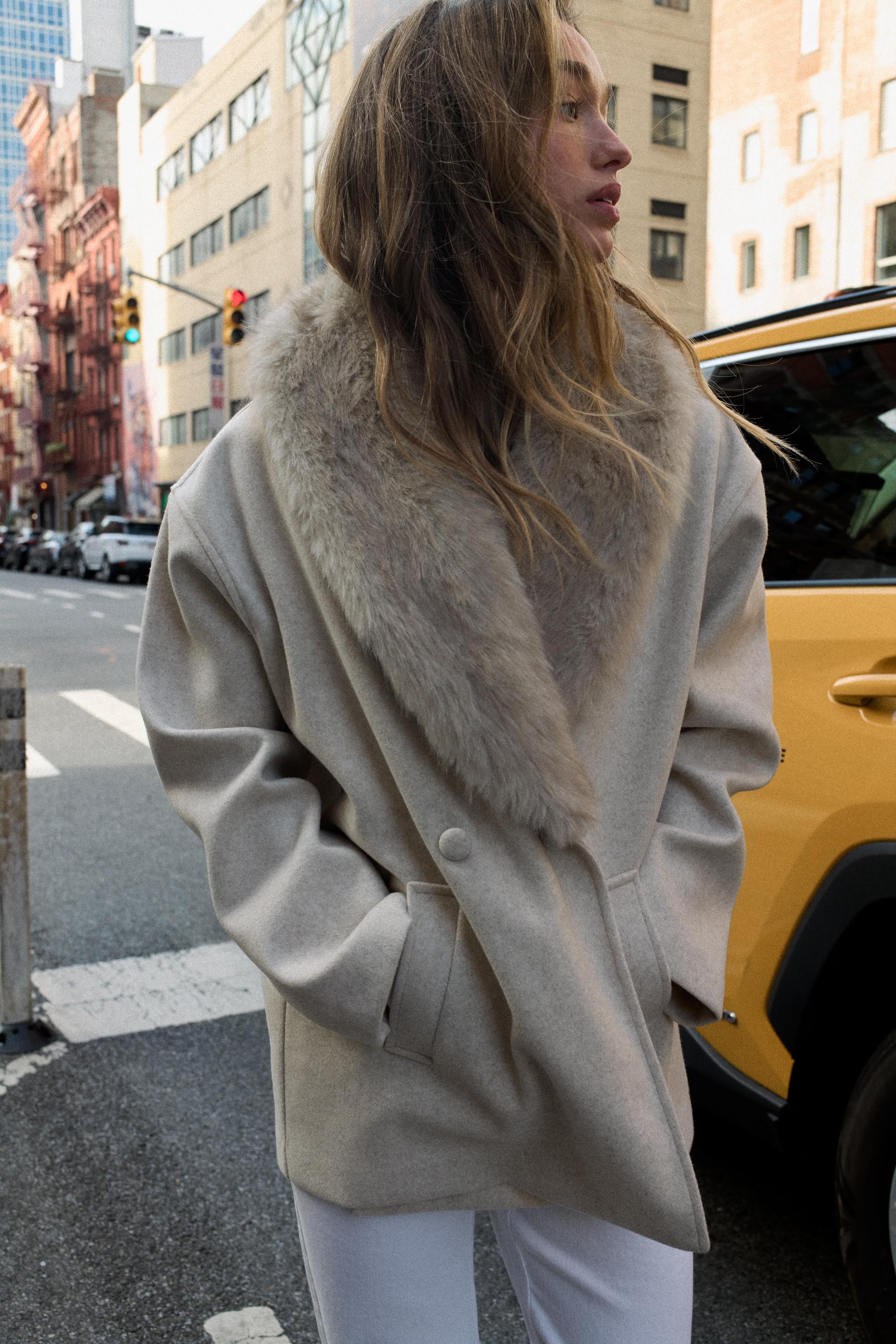 SOFT COAT WITH FAUX FUR COLLAR